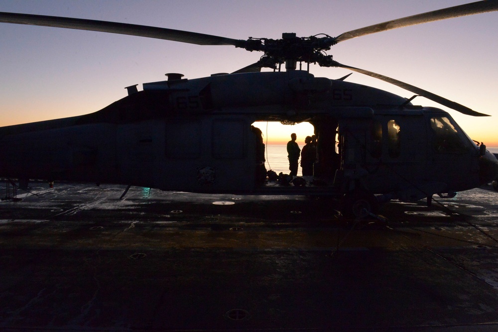 Dawn Blitz 2017 USS Essex (LHD 2) At Dawn
