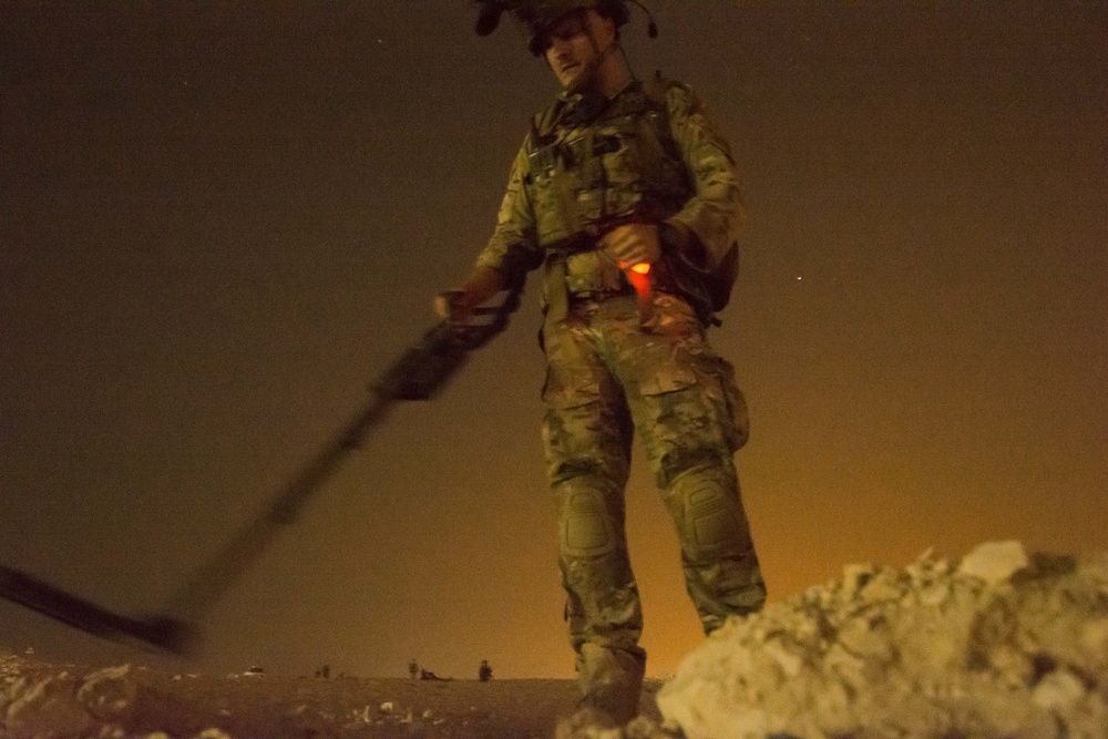 EOD technicians conduct night counter-IED training