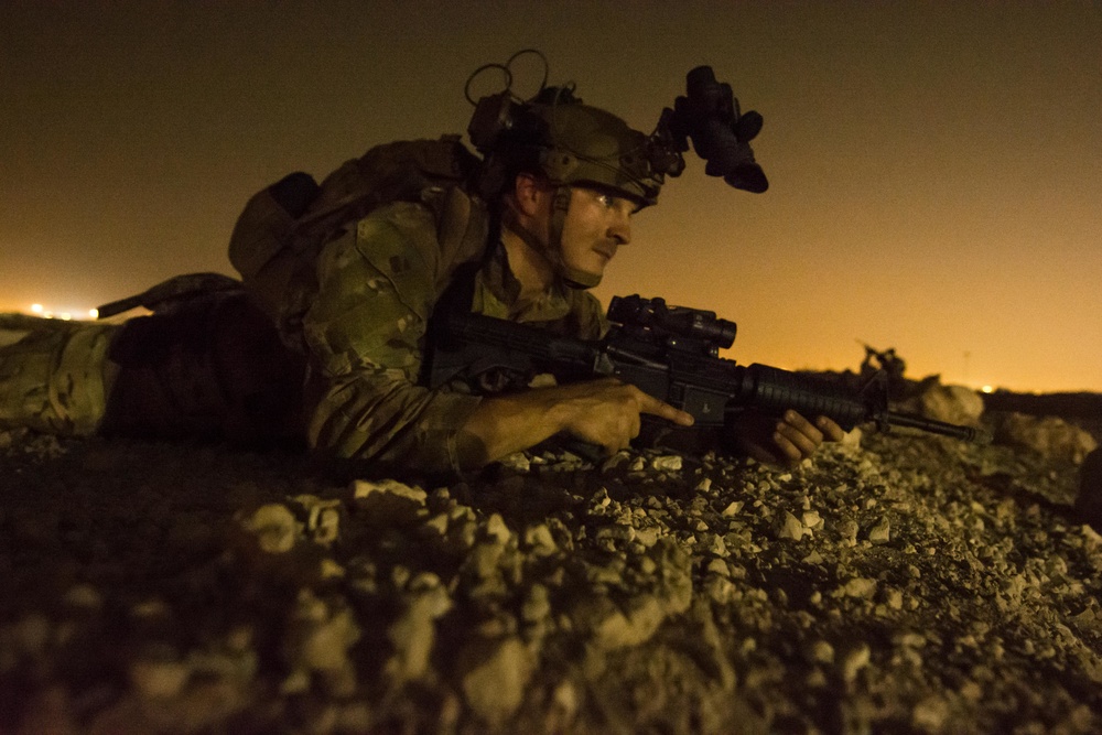 EOD technicians conduct night counter-IED training