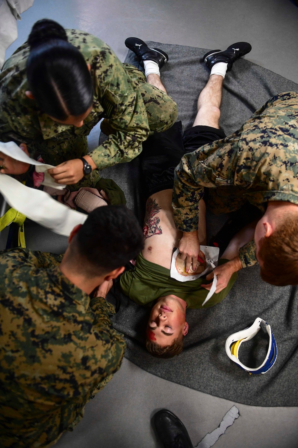 USS San Diego (LPD 22) Sailors and Marines Participate in Tactical Combat Casualty Care Course