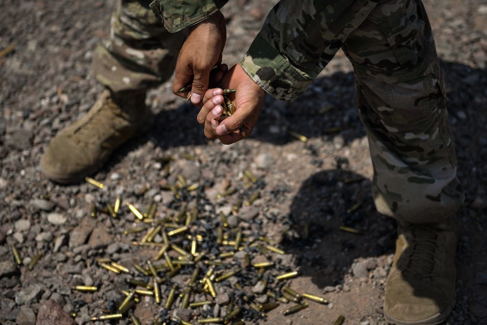 Soldiers train reflexive firing tactics