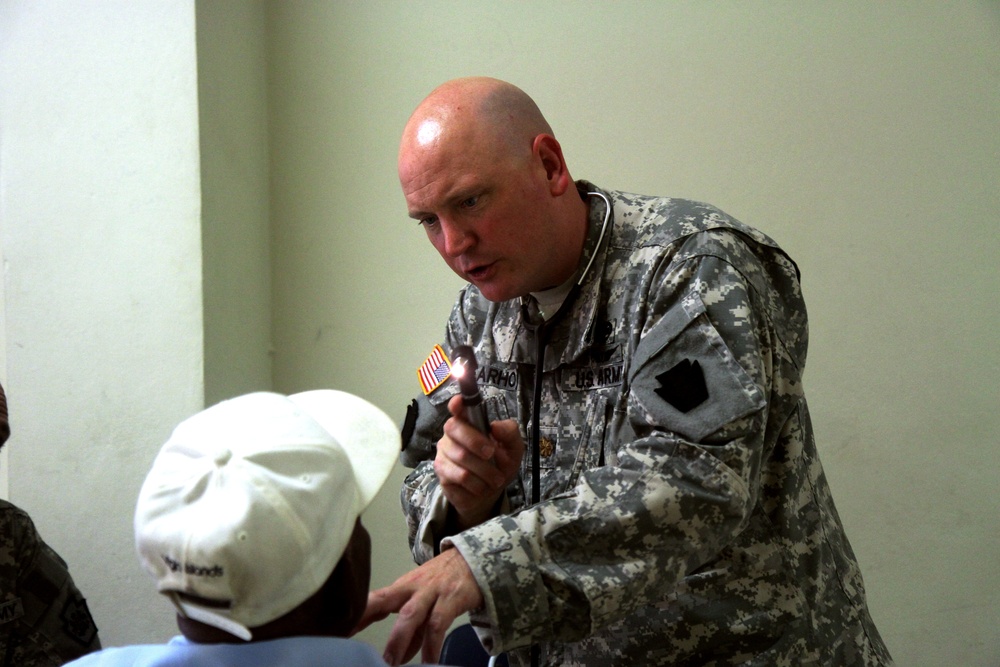 DVIDS Images Pennsylvania National Guard medical personnel assist
