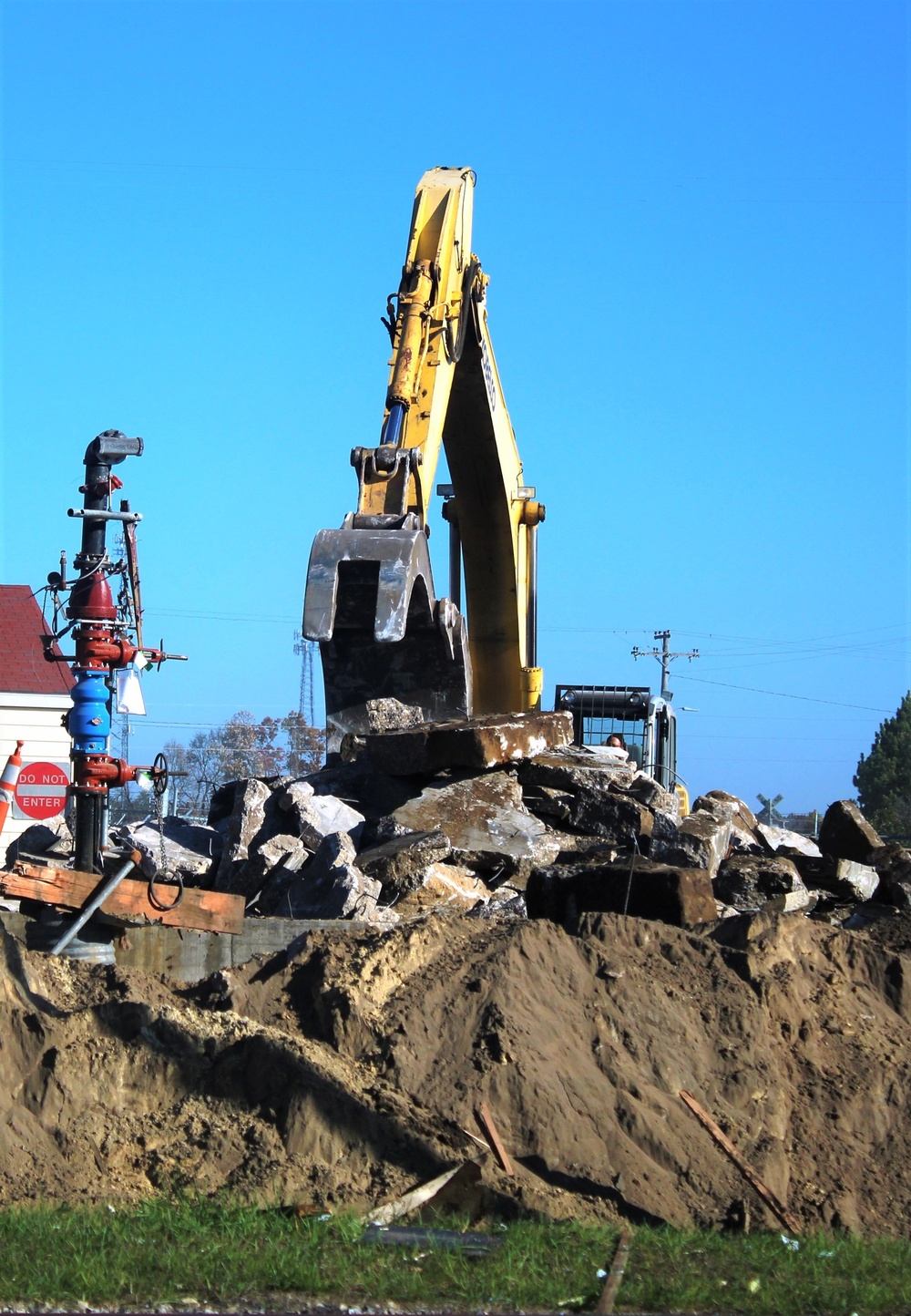 Contractors remove decades-old buildings on Fort McCoy's cantonment area