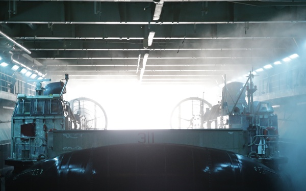 LCAC Well Deck Operations