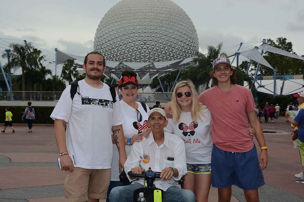 Soldier with cancer receives Disney vacation thanks to his unit, Yellow Ribbon