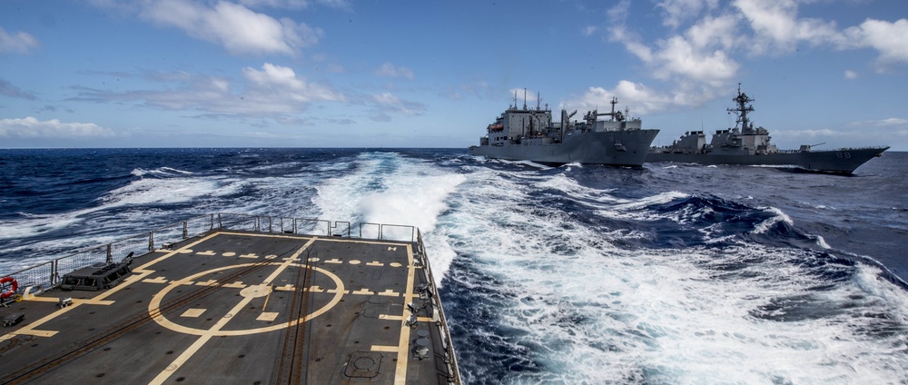 USS Sampson Conducts Fueling-at-Sea