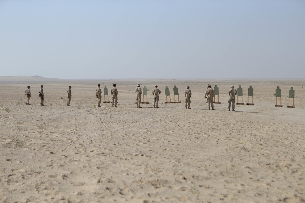 15th MEU conducts small-arms range with UAE during Iron Magic 2018