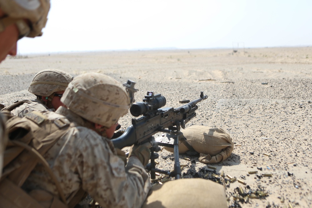 15th MEU conducts small-arms range with UAE during Iron Magic 2018