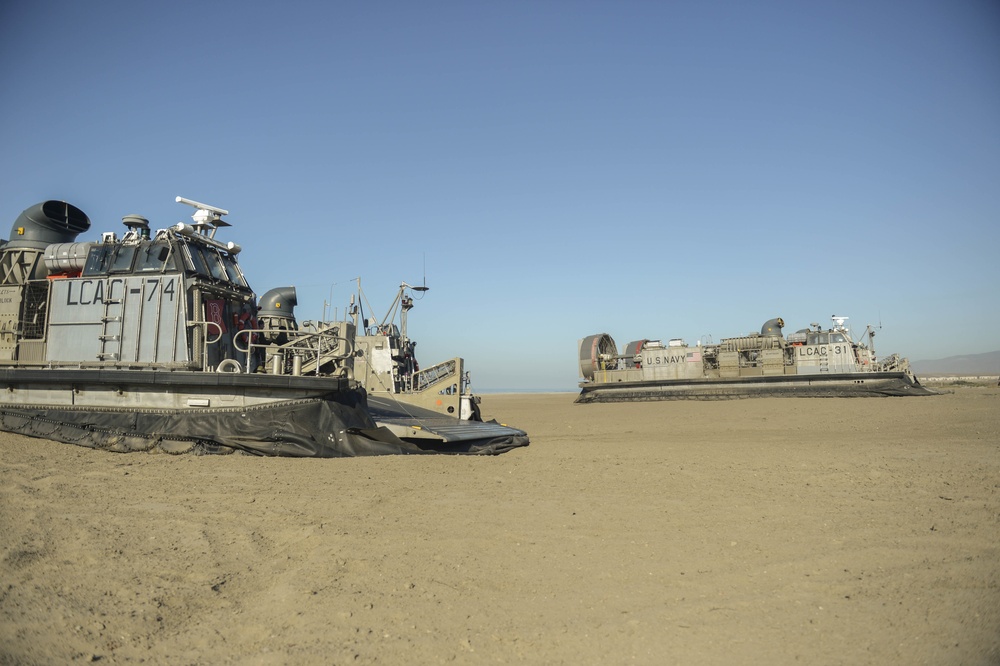 Dawn Blitz 2017 ACU 5 LCAC Operations