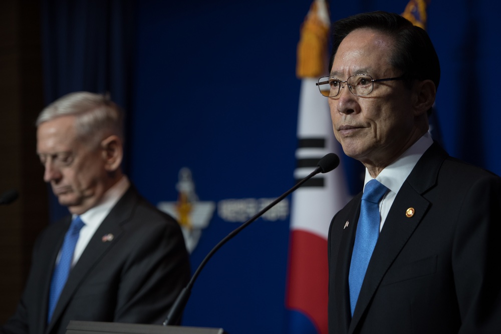 SD and South Korean MinDef hold joint presser