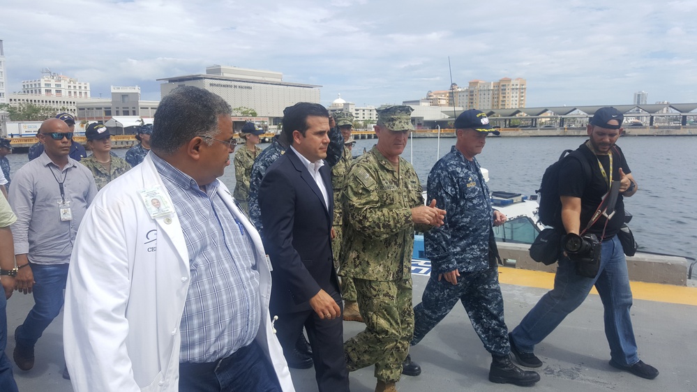 Governor of Puerto Rico Visits USNS Comfort