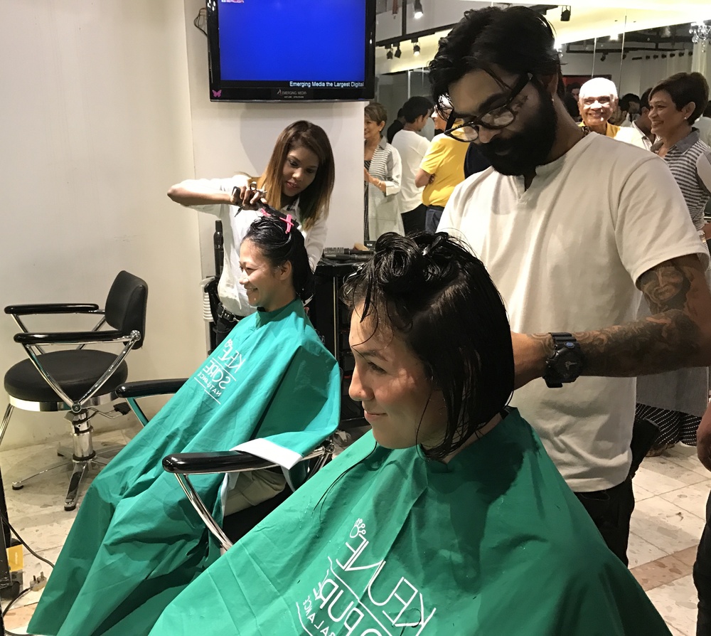 Sailors Donate Hair to Cancer Patents in Sri Lanka