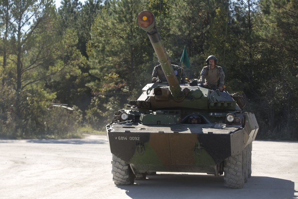 •	Bringing the boom: French Army, U.S. Marines conduct tank training