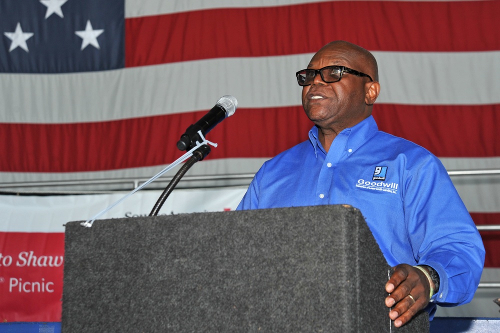 AbilityOne picnic recognizes employees