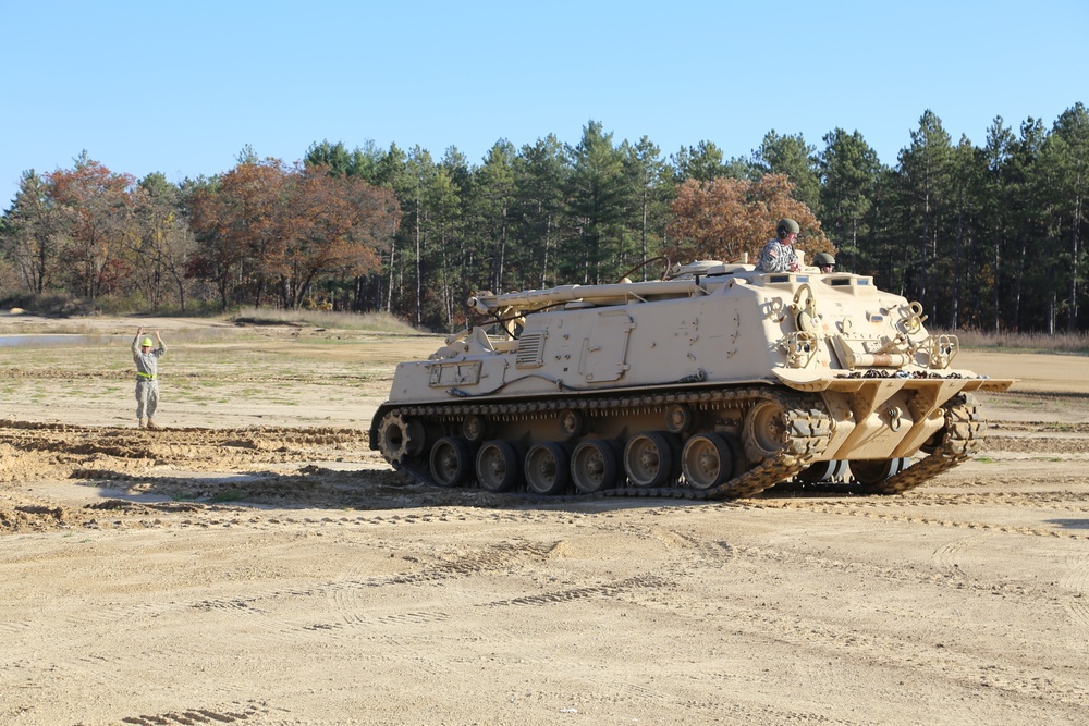 Fort McCoy’s RTS-Maintenance holds first Tracked Vehicle Recovery Course
