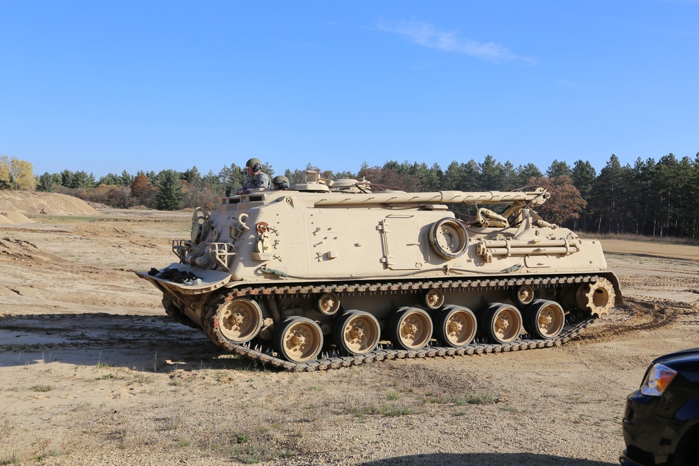 Fort McCoy’s RTS-Maintenance holds first Tracked Vehicle Recovery Course