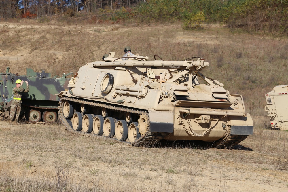 Fort McCoy’s RTS-Maintenance holds first Tracked Vehicle Recovery Course