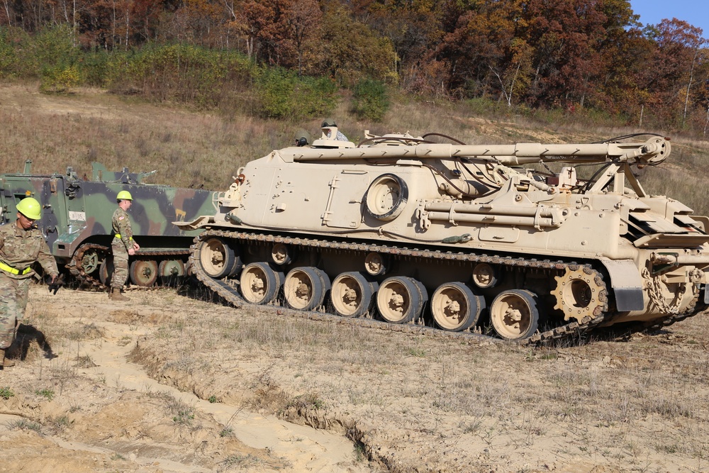 Fort McCoy’s RTS-Maintenance holds first Tracked Vehicle Recovery Course