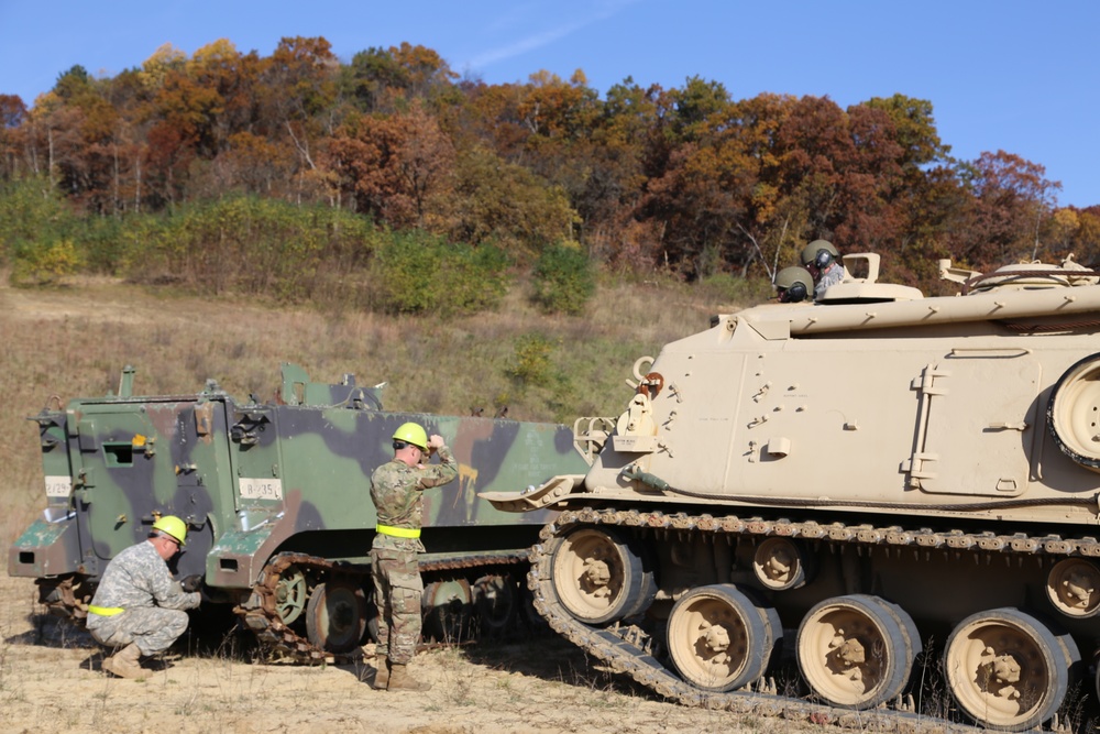 Fort McCoy’s RTS-Maintenance holds first Tracked Vehicle Recovery Course