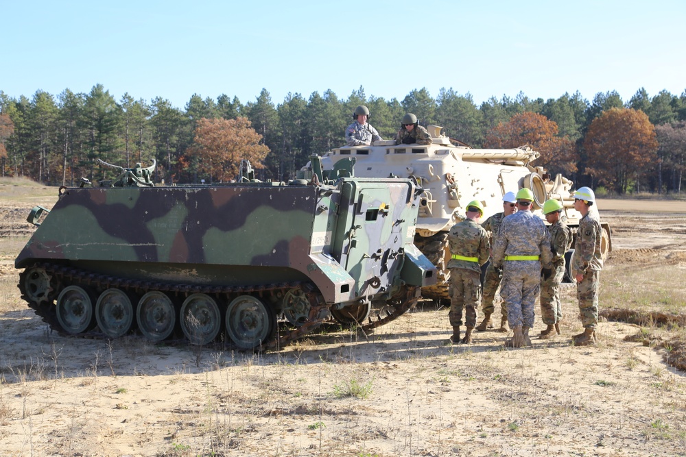 Fort McCoy’s RTS-Maintenance holds first Tracked Vehicle Recovery Course