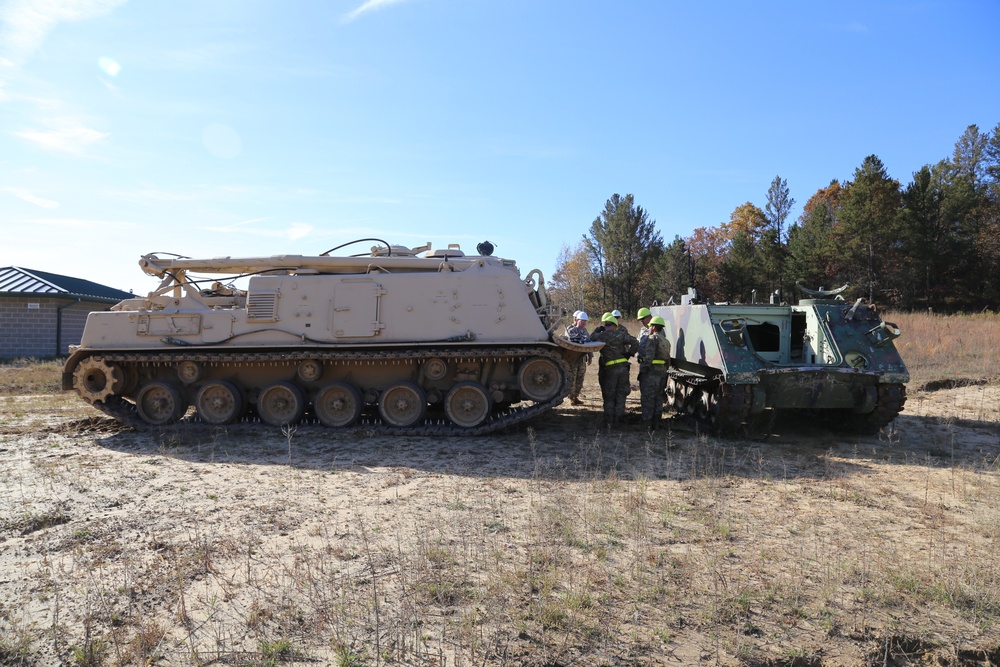Fort McCoy’s RTS-Maintenance holds first Tracked Vehicle Recovery Course