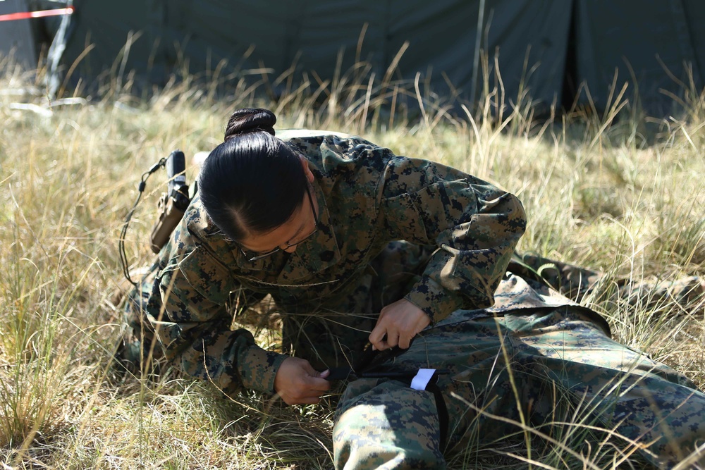 U.S. Marine and British Royal Navy Service Members Receive First Aid Training