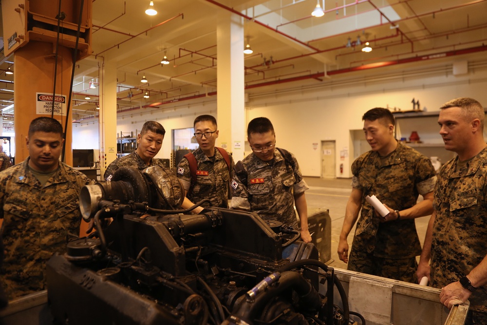 U.S. Marines host Republic of Korea Marine leaders during a 3d Marine Logistics Group command visit