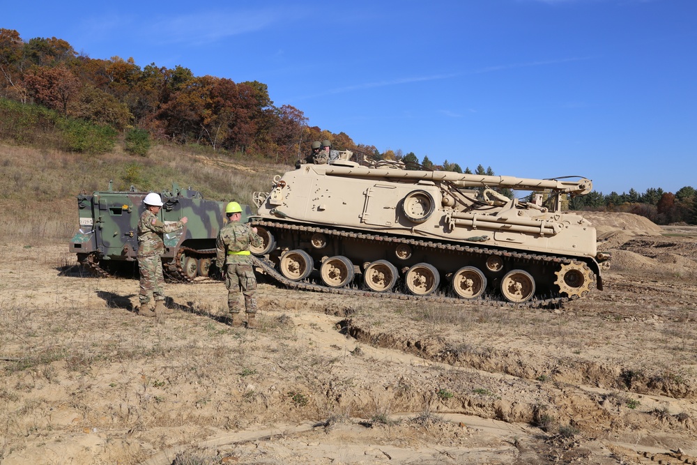Fort McCoy’s RTS-Maintenance holds first Tracked Vehicle Recovery Course