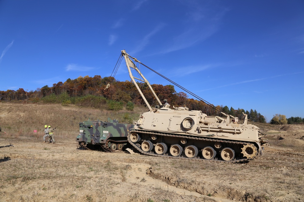 Fort McCoy’s RTS-Maintenance holds first Tracked Vehicle Recovery Course