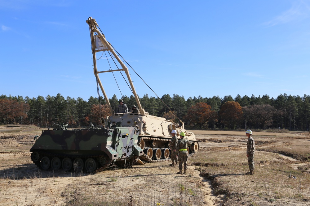 Fort McCoy’s RTS-Maintenance holds first Tracked Vehicle Recovery Course