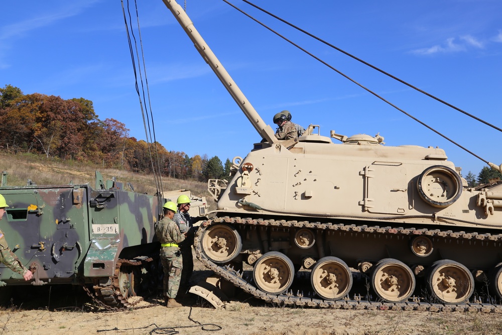 Fort McCoy’s RTS-Maintenance holds first Tracked Vehicle Recovery Course