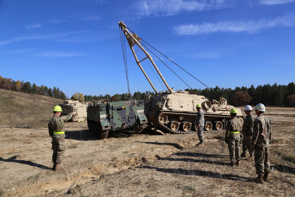 Fort McCoy’s RTS-Maintenance holds first Tracked Vehicle Recovery Course