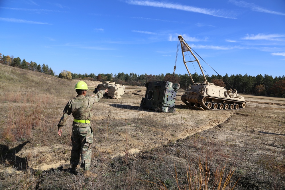 Fort McCoy’s RTS-Maintenance holds first Tracked Vehicle Recovery Course