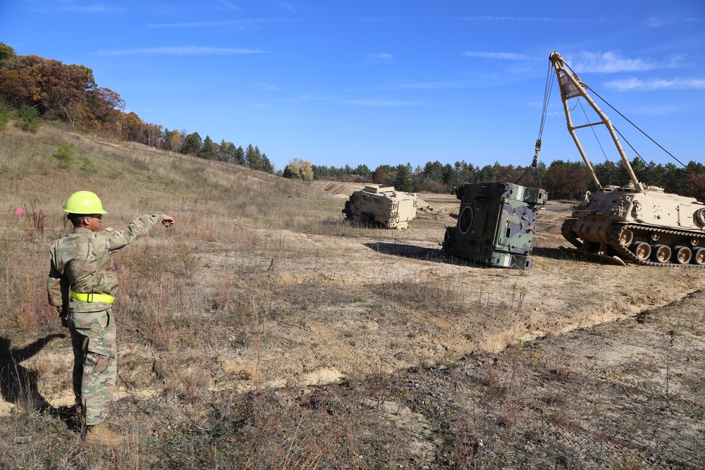 Fort McCoy’s RTS-Maintenance holds first Tracked Vehicle Recovery Course