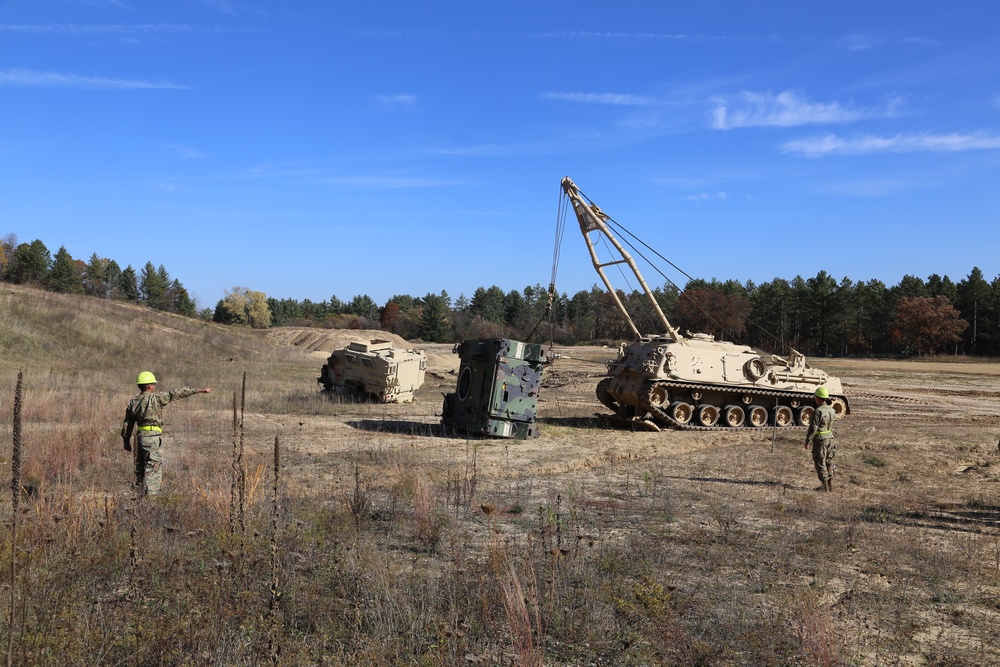 Fort McCoy’s RTS-Maintenance holds first Tracked Vehicle Recovery Course
