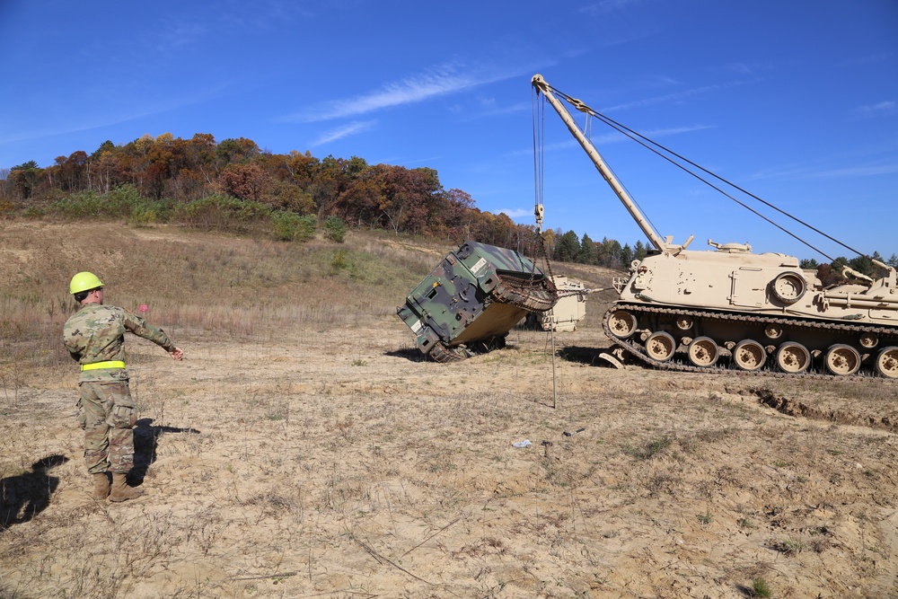 Fort McCoy’s RTS-Maintenance holds first Tracked Vehicle Recovery Course
