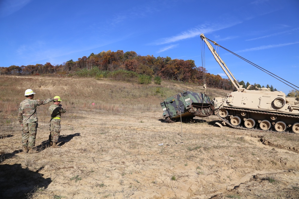 Fort McCoy’s RTS-Maintenance holds first Tracked Vehicle Recovery Course