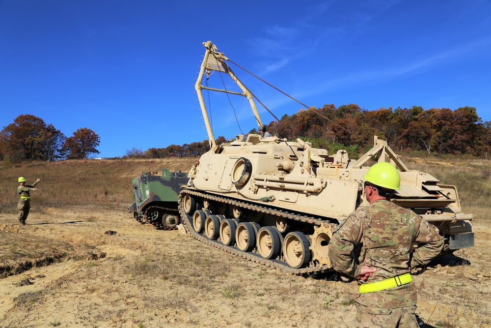 Fort McCoy’s RTS-Maintenance holds first Tracked Vehicle Recovery Course