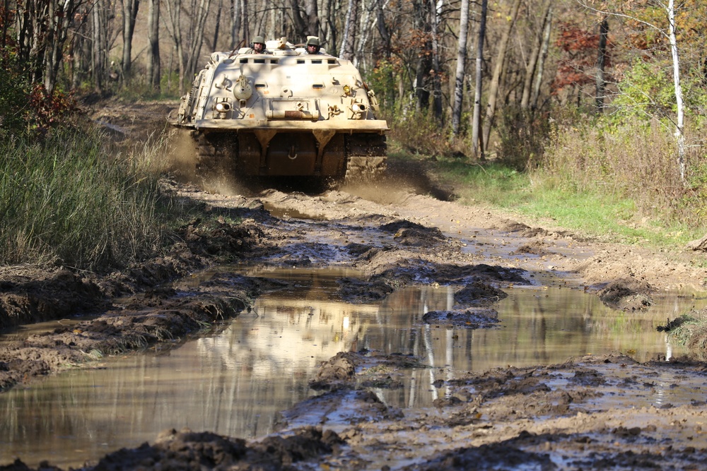 Fort McCoy’s RTS-Maintenance holds first Tracked Vehicle Recovery Course