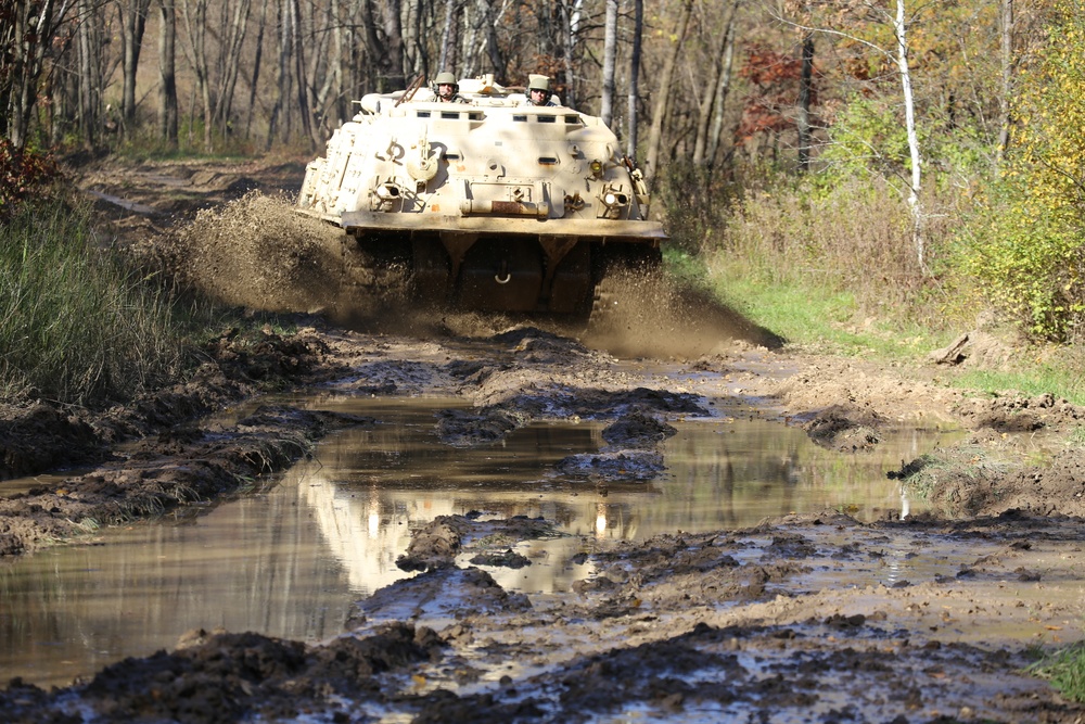 Fort McCoy’s RTS-Maintenance holds first Tracked Vehicle Recovery Course