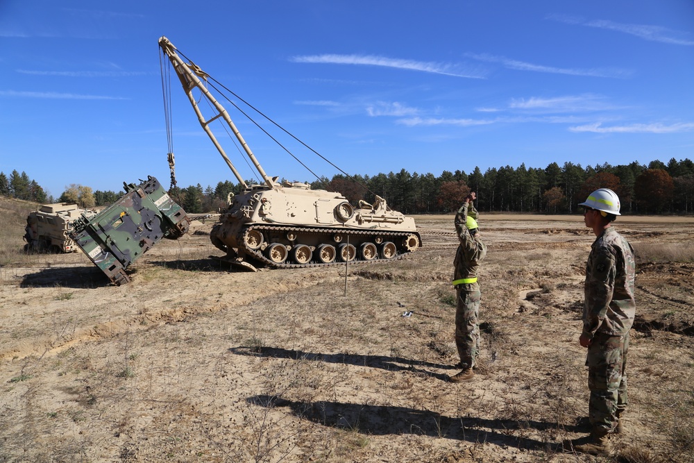 Fort McCoy’s RTS-Maintenance holds first Tracked Vehicle Recovery Course