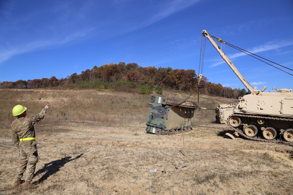 Fort McCoy’s RTS-Maintenance holds first Tracked Vehicle Recovery Course