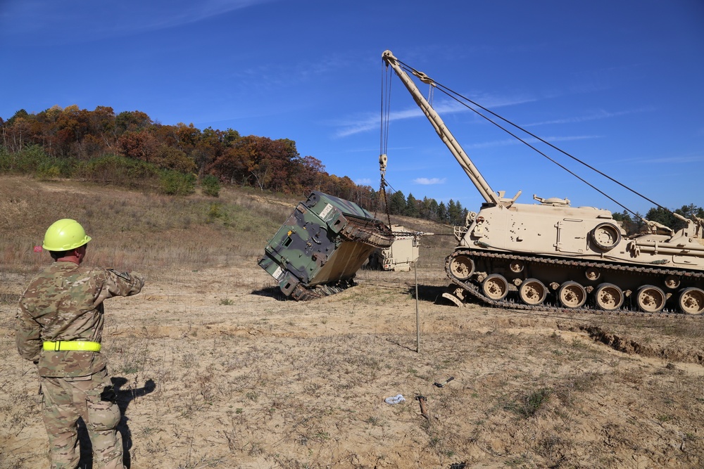 Fort McCoy’s RTS-Maintenance holds first Tracked Vehicle Recovery Course