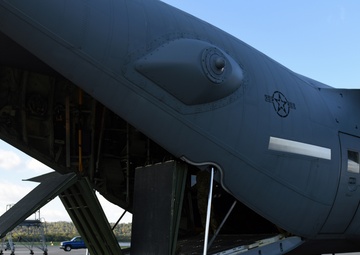 193rd SOS loadmasters conduct canary slides training