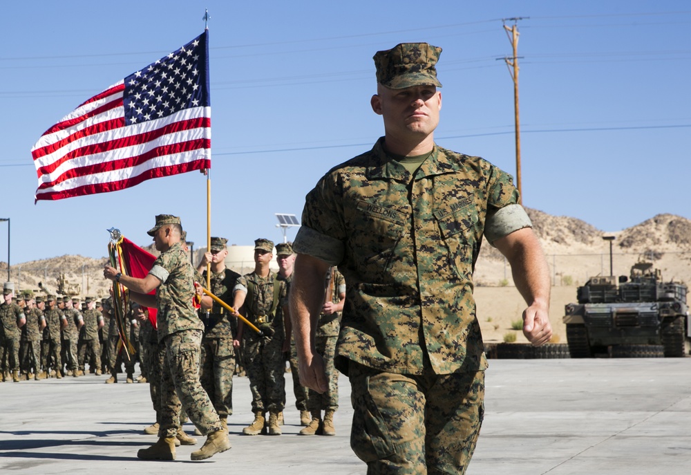 1st Tanks rededicates battalion colors on birthday