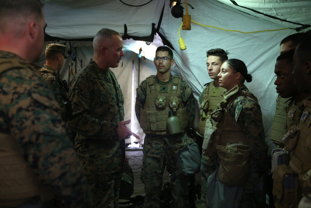3d MLG commanding general visits CLB-4 during Blue Chromite
