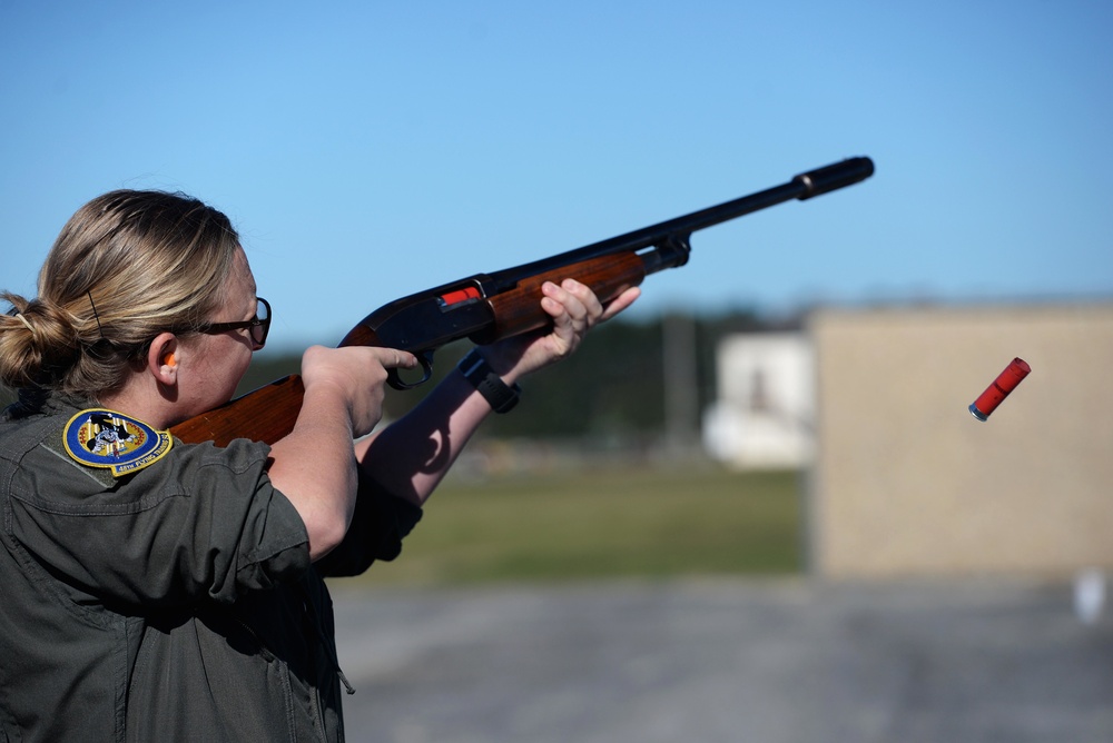 Columbus AFB pilots compete in turkey shoot competition