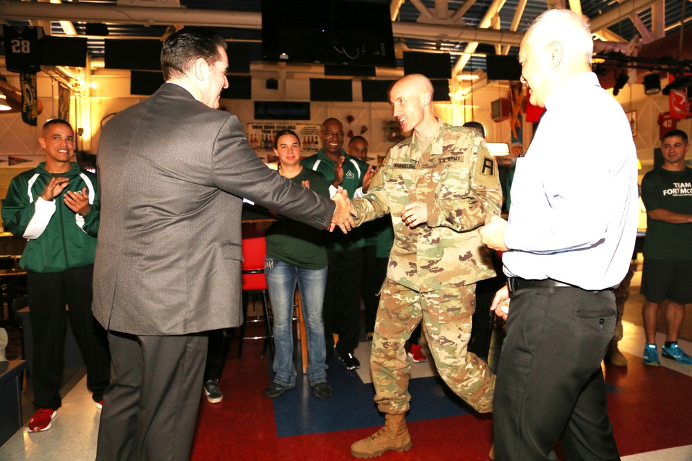 Fort McCoy recognizes Army Ten-Miler team with welcome home ceremony