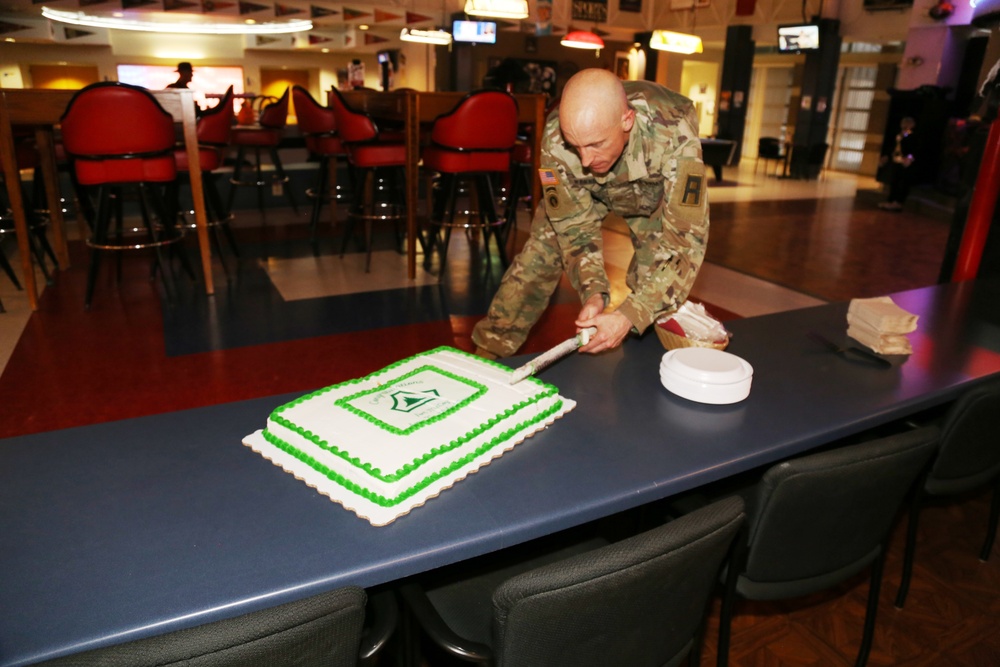 Fort McCoy recognizes Army Ten-Miler team with welcome home ceremony
