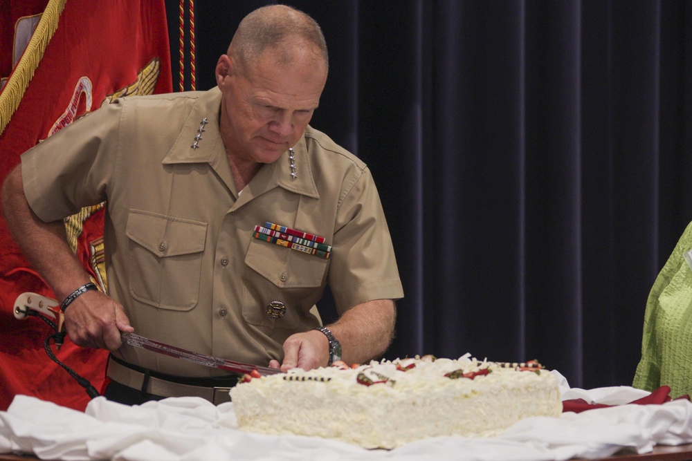 CMC Attends Macks Marines